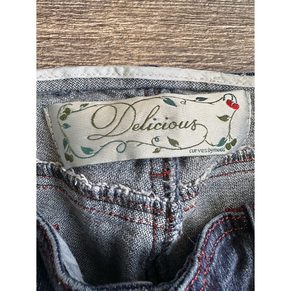 Delicious Curves By Mudd Low rise Women's Jeans Cherries Waist 32 (Call Out) - Picture 3 of 11